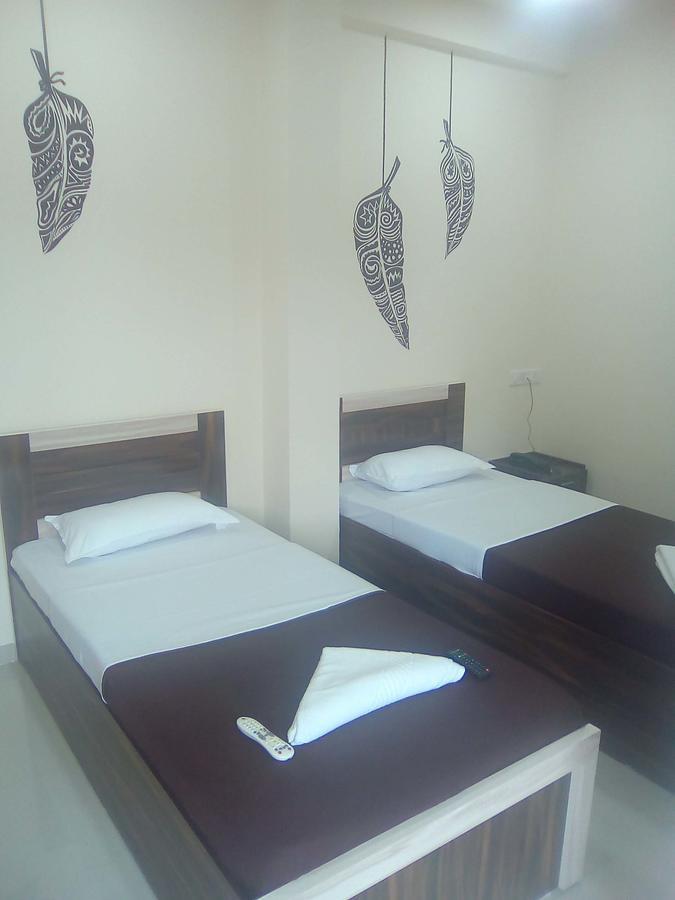 Neelisha River Front Inn Kankavali Extérieur photo